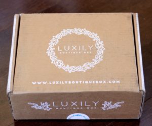 April 2016 Luxily Boutique Box