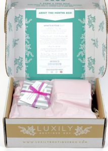 August 2016 Luxily Boutique Box opened