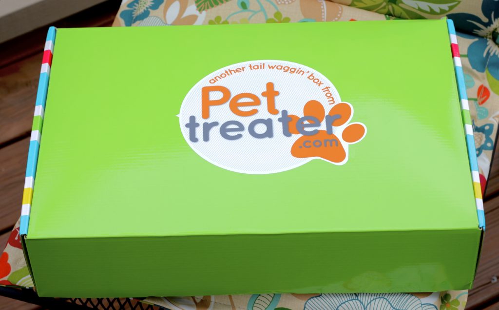 September 2016 Pet Treater Box